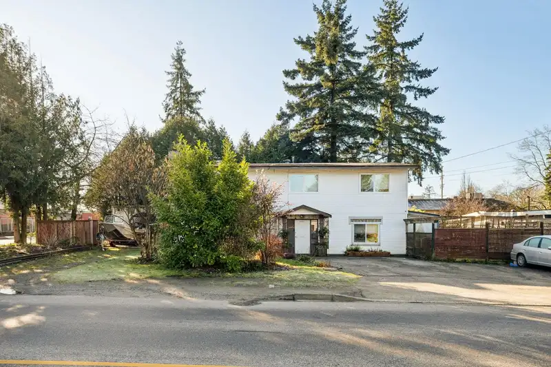 22680 BROWN AVENUE - photo 1 of 11