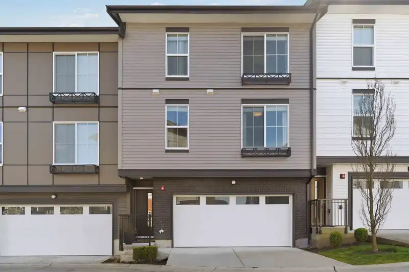 40 8161 201 STREET - photo 4 of 36