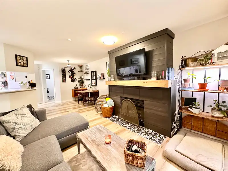 109 20110 MICHAUD CRESCENT - photo 1 of 40