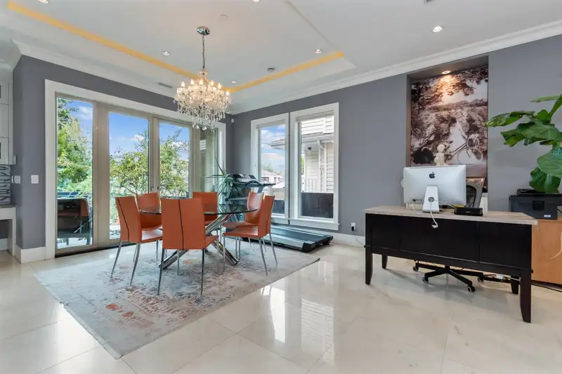 5578 ELIZABETH STREET - photo 2 of 27