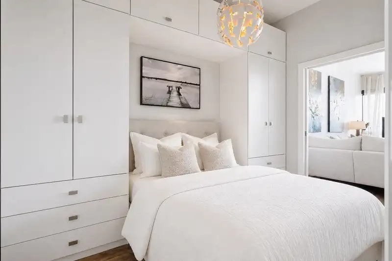 602 121 BREW STREET - photo 4 of 23