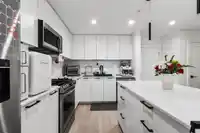 109 8380 200A STREET - thumbnail 6