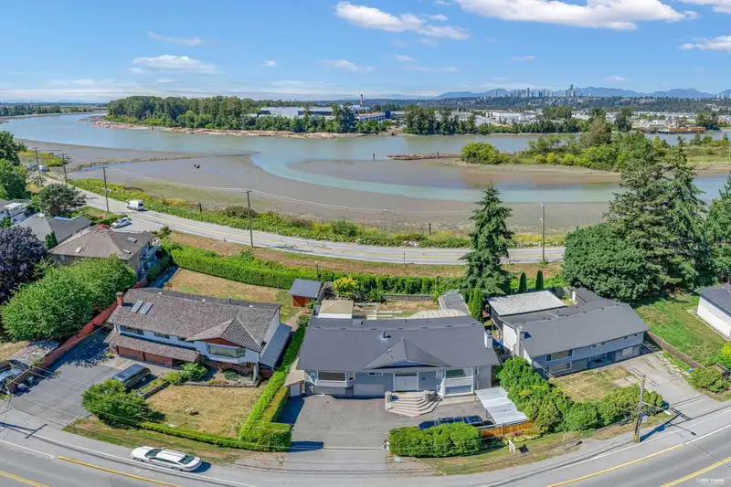 23271 WESTMINSTER HIGHWAY - photo 4 of 23