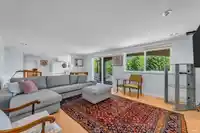 574 ST. ANDREWS PLACE - thumbnail 34