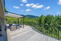 574 ST. ANDREWS PLACE - thumbnail 37