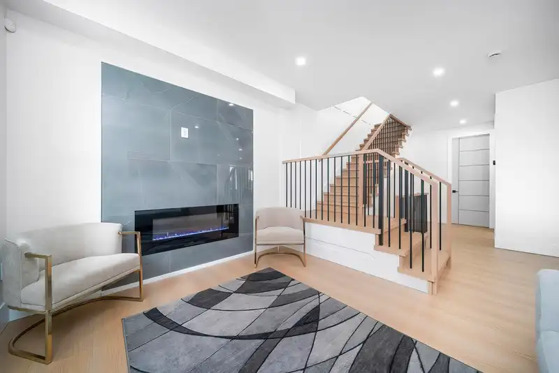 7820 STANLEY STREET - photo 4 of 35