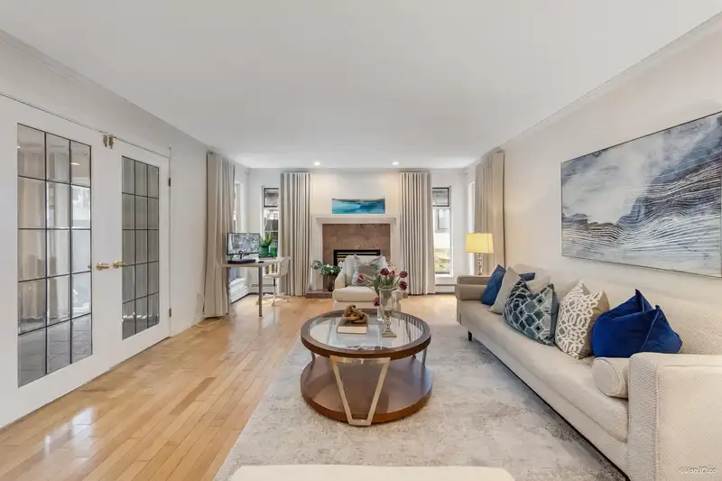 3657 W 29TH AVENUE - photo 1 of 31