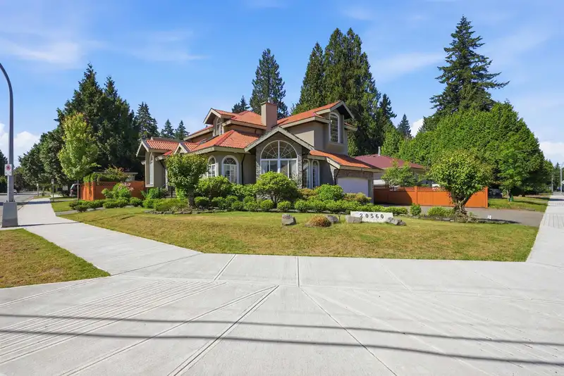 20560 46A AVENUE - photo 1 of 40