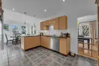 295 W 23RD AVENUE - thumbnail 8