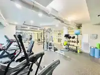 303 1588 JOHNSTON ROAD - thumbnail 27