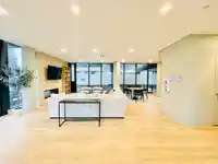 303 1588 JOHNSTON ROAD - thumbnail 31