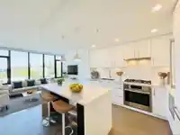 303 1588 JOHNSTON ROAD - thumbnail 5