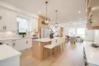 16677 16 AVENUE - thumbnail 5