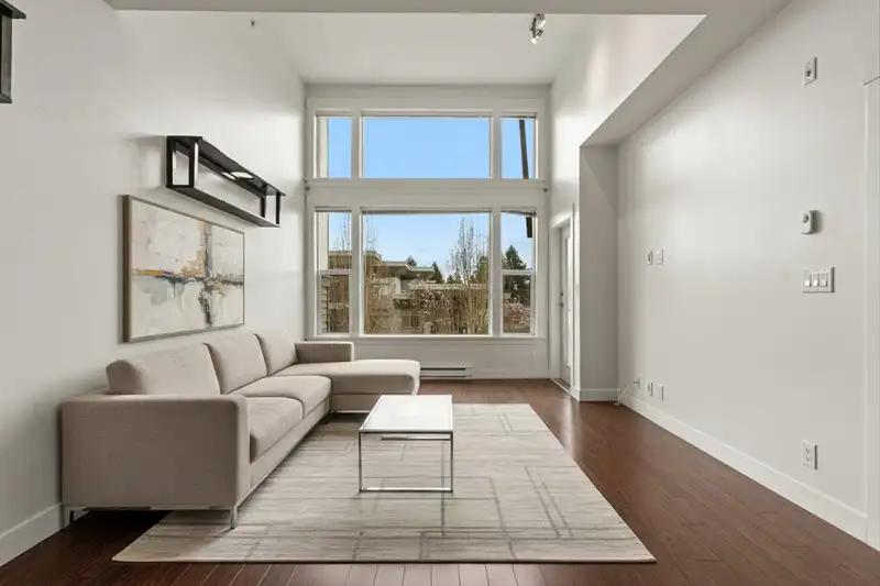 412 33539 HOLLAND AVENUE - photo 3 of 32