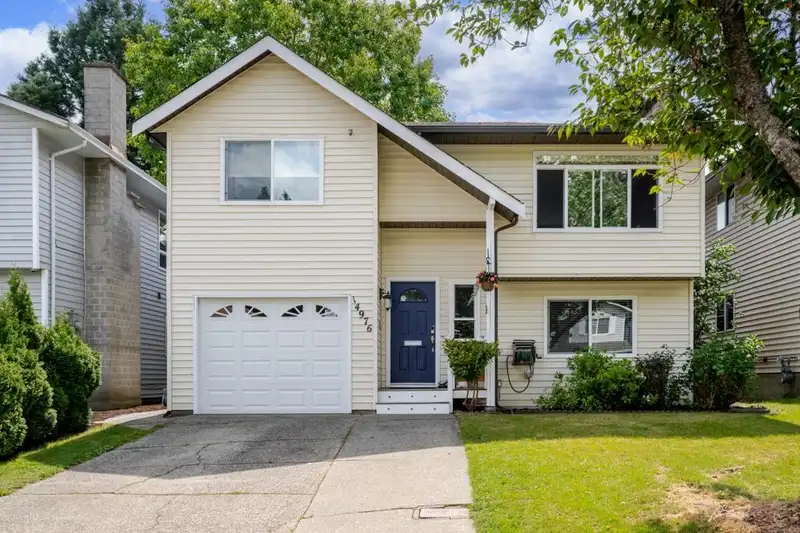14976 98A AVENUE - photo 1 of 39