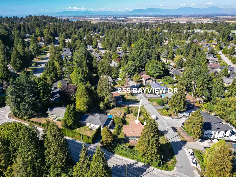 855 BAYVIEW DRIVE - photo 2 of 36