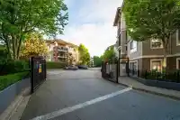 D207 8929 202 STREET - thumbnail 1