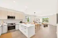 94 488 FURNESS STREET - thumbnail 3