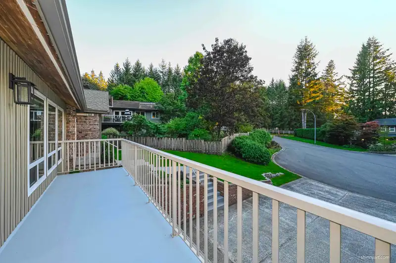 23975 58A PLACE - photo 4 of 31