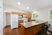 23975 58A PLACE - thumbnail 9