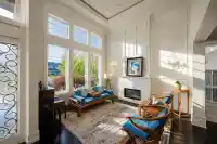 10320 DENNIS CRESCENT - thumbnail 4