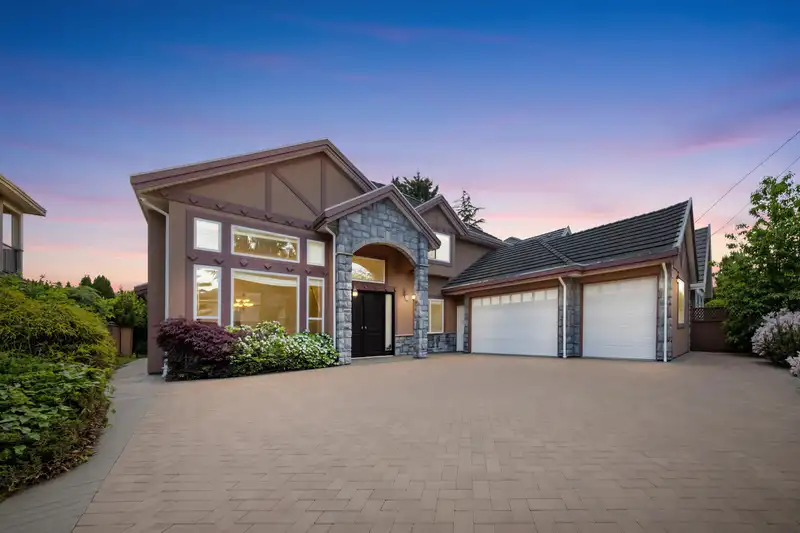 5780 MURCHISON ROAD - photo 3 of 33