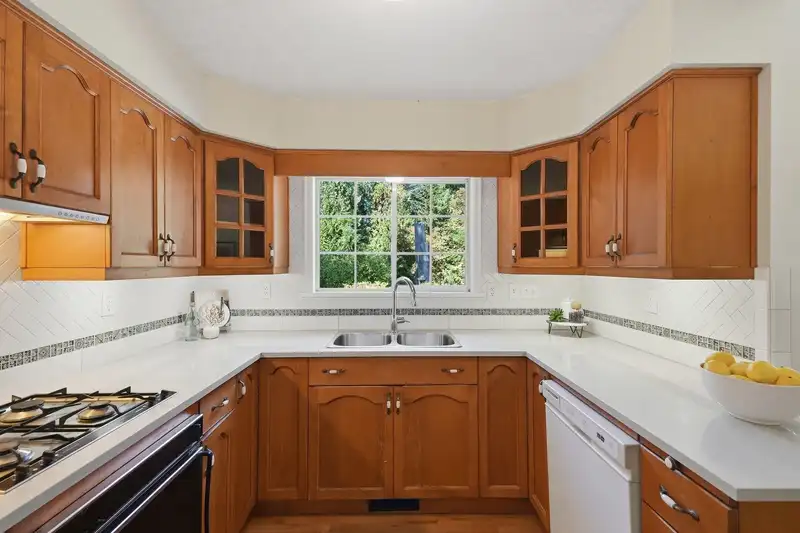 10461 MAIN STREET - photo 4 of 40