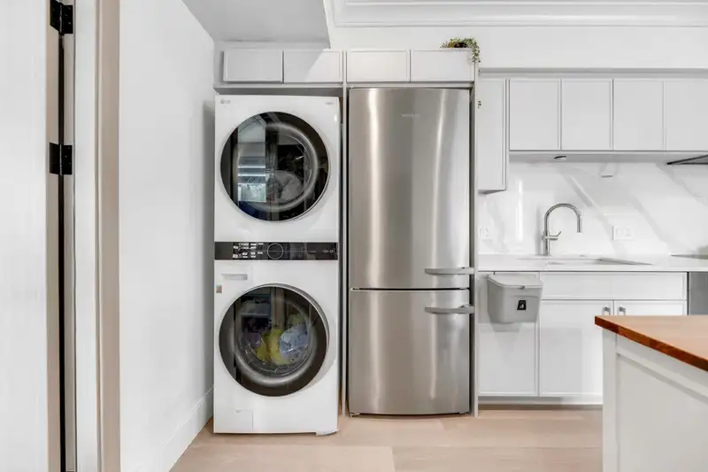 7709 GRANVILLE STREET - photo 4 of 10