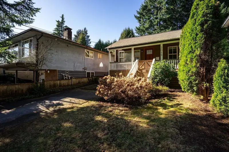 3015 ROYAL AVENUE - photo 3 of 40