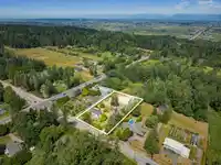 17643 24 AVENUE - thumbnail 3