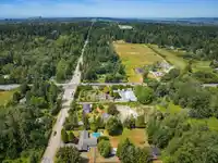 17643 24 AVENUE - thumbnail 4
