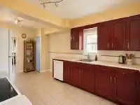 5569 CULLODEN STREET - thumbnail 9