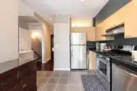 28 3711 ROBSON COURT - thumbnail 11