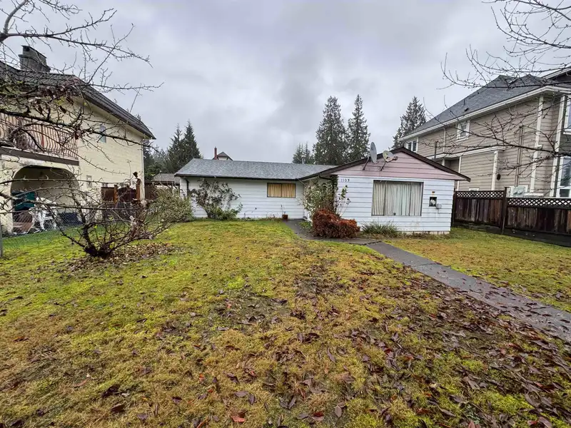 1103 COMO LAKE AVENUE - photo 3 of 7