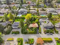 809 ROSLYN BOULEVARD - thumbnail 2