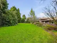 809 ROSLYN BOULEVARD - thumbnail 8