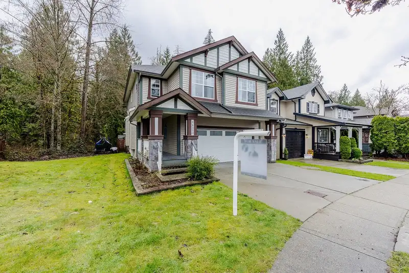 24330 100B AVENUE - photo 2 of 40