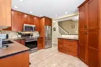 158 8737 212 STREET - thumbnail 3