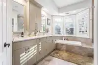 2456 149A STREET - thumbnail 26