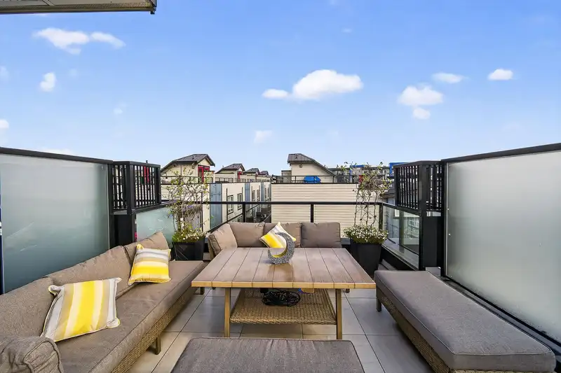 16 5476 BRYDON CRESCENT - photo 2 of 36