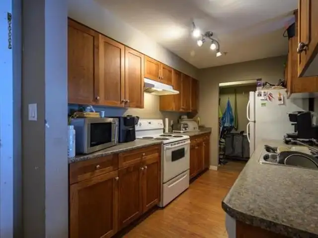312 33960 OLD YALE ROAD - photo 4 of 20