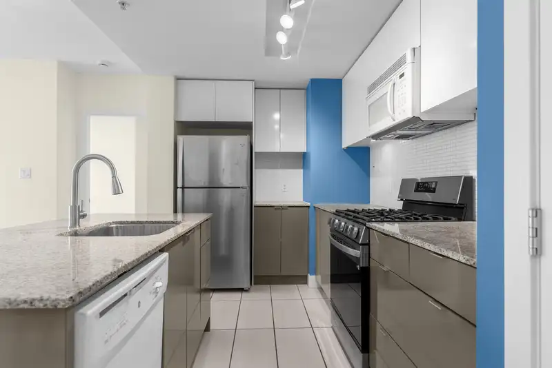 509 4808 HAZEL STREET - photo 3 of 31