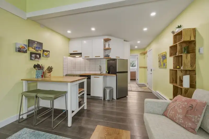 3 2162 SARAJEVO DRIVE - photo 4 of 19
