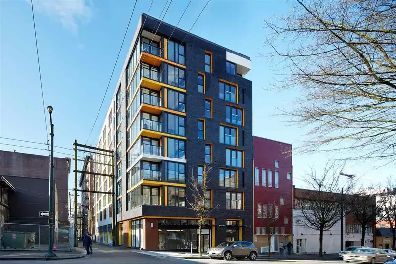 803 150 E CORDOVA STREET - photo 1 of 13