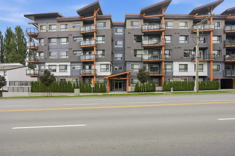 302 33568 GEORGE FERGUSON WAY - photo 1 of 30