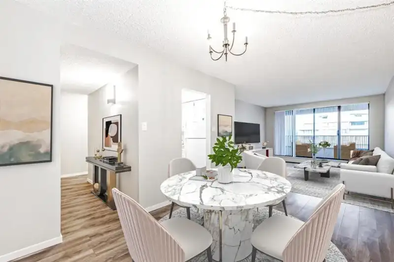 1502 4134 MAYWOOD STREET - photo 1 of 34