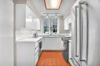 103 2280 BELLEVUE AVENUE - thumbnail 13