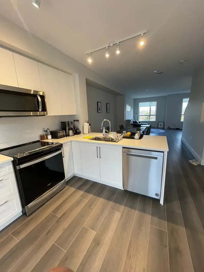 17 4745 SPRUCE WAY - photo 3 of 10