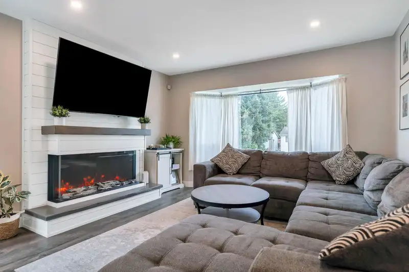 27540 31B AVENUE - photo 4 of 40