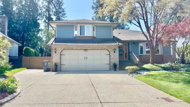 20456 97A AVENUE - photo 1 of 30